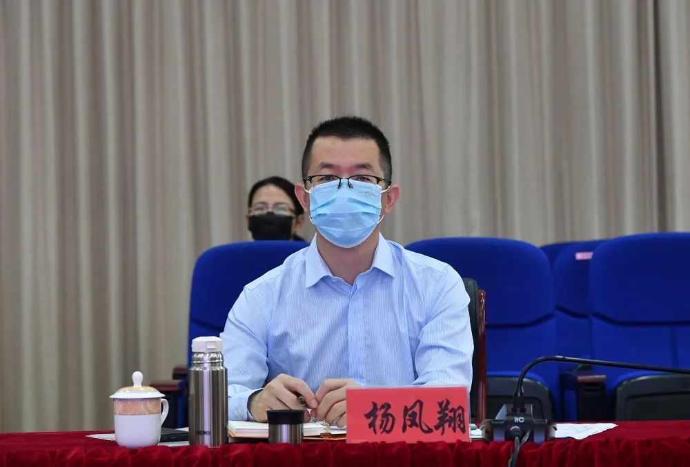 泉港区委区政府主要领导到泉港医院调研