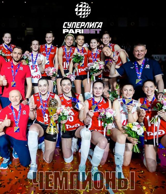 俄罗斯女排超级联赛决赛第五场 卫冕冠军加里宁格勒火车头在主场3:2拿