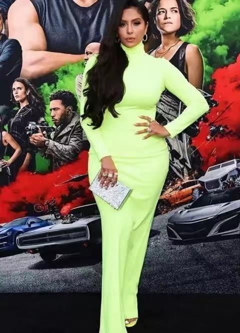 科嫂罕见曝全身照,这身材和仪态!谁能想到她已经四十岁了