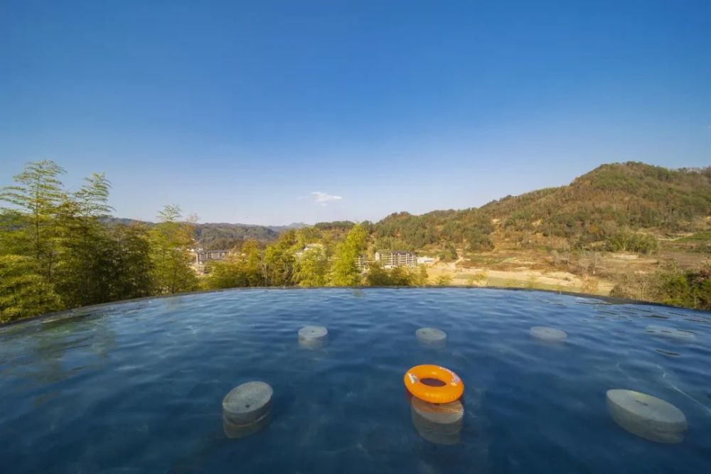 陡沙河温泉小镇5月15日恢复营业