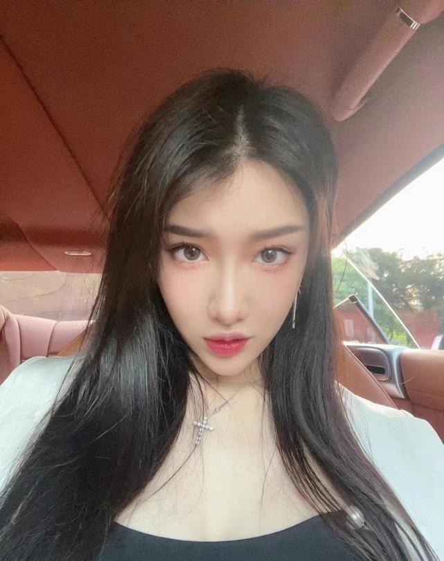 郭艾伦前女友专注事业更恐婚!已是珠宝设计师,颜值很高拒绝相亲