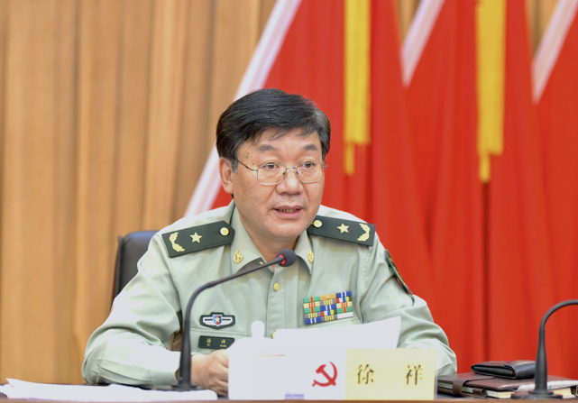 陈昌旭讲话,州委常委,兴义军分区党委书记,政治委员王连成主持大会,州