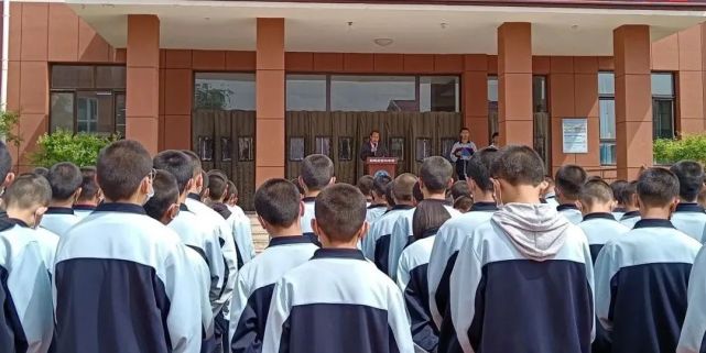 防疫不松懈,安全我守护——涞源县第二中学防灾减灾日主题活动