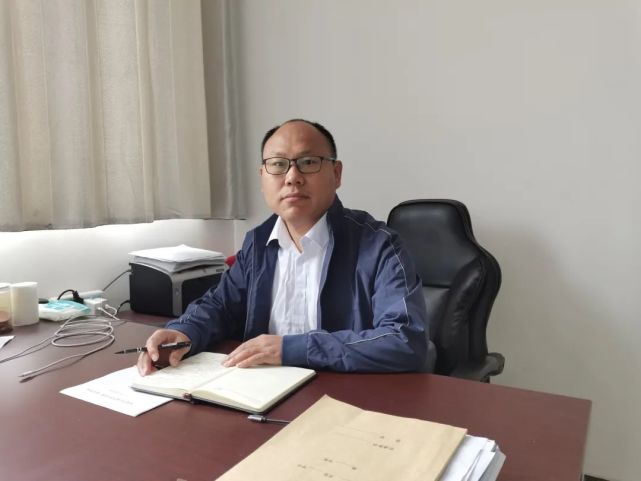 真心换真心,上下一条心|高一年级级部主任李明亮访谈录