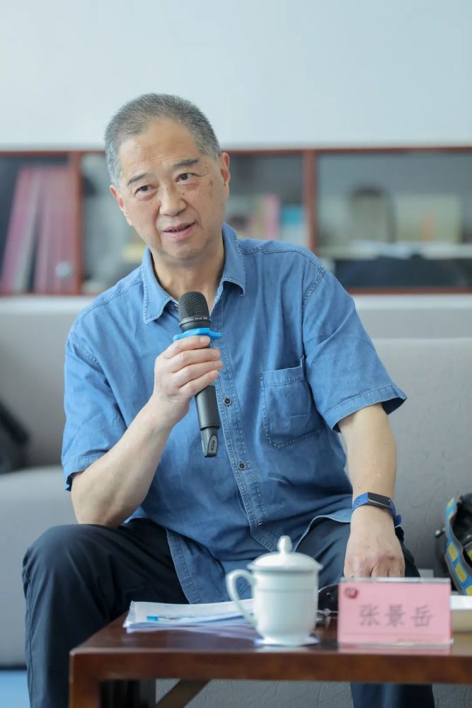 张景岳(副院长)李青稞(副院长)张跃进(副院长)万山河(副院长)田捷砚