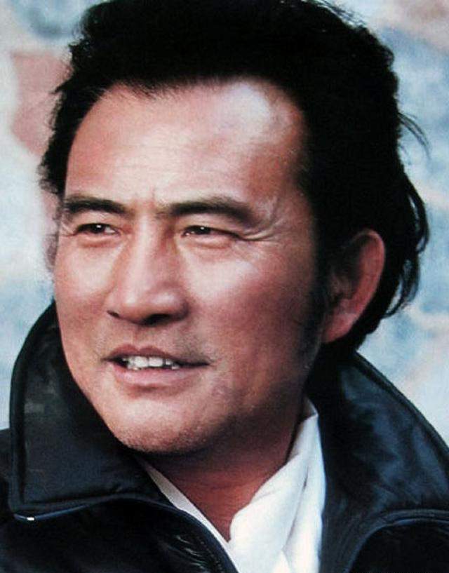 60年代可以演帝王的十位男星,个个霸气侧漏,扮相也力压陈道明唐国强