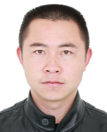 陈建,绰号"苗子",小名"小杨波",男,42岁,红河州金平县人.5.