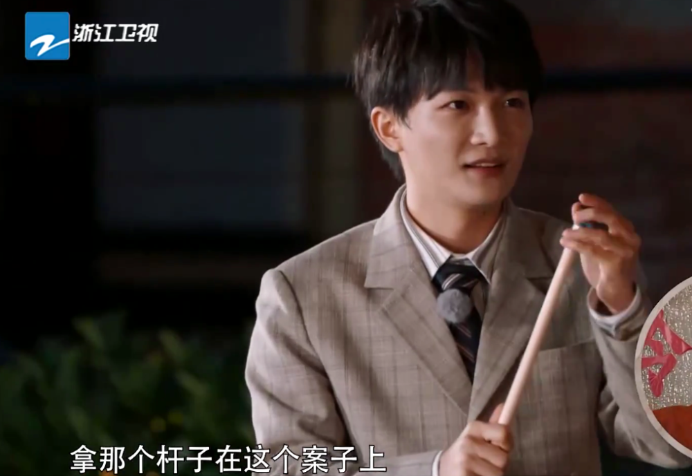 《奔跑吧》第六季第一期讲的是兄弟团成员回到复古年代,共赴青春