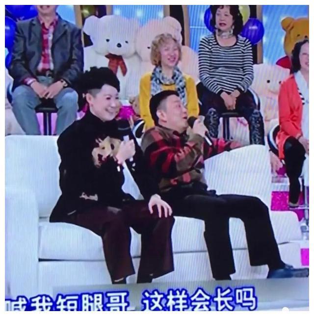 舒悦被很多观众评论代言太多不务正业但为什么能主持嘎讪胡十年