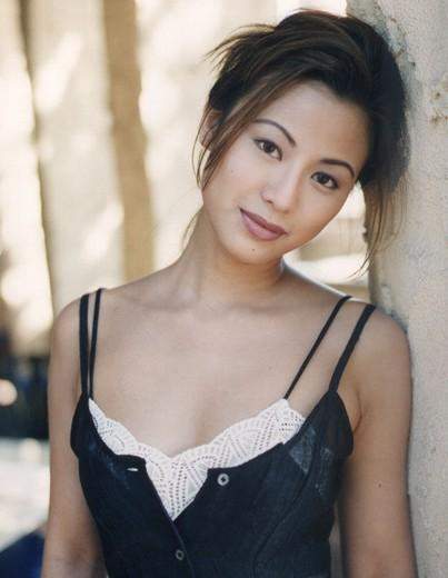 "中性天后"潘美辰:和哥哥不嫁不娶,52岁未婚没孩子插图13