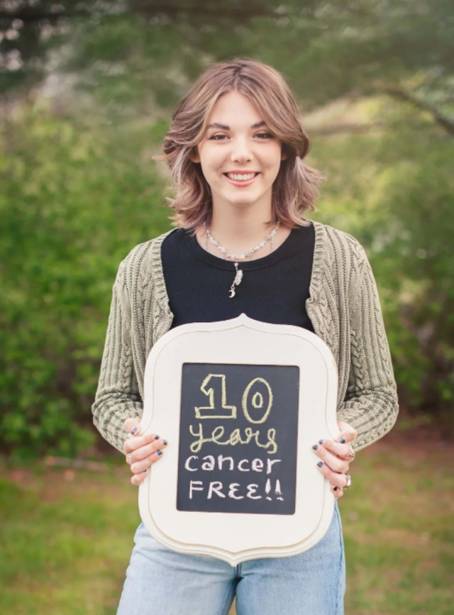 2022年5月10日,emilywhiteheadfoundation最新新闻发布,全球首位被car