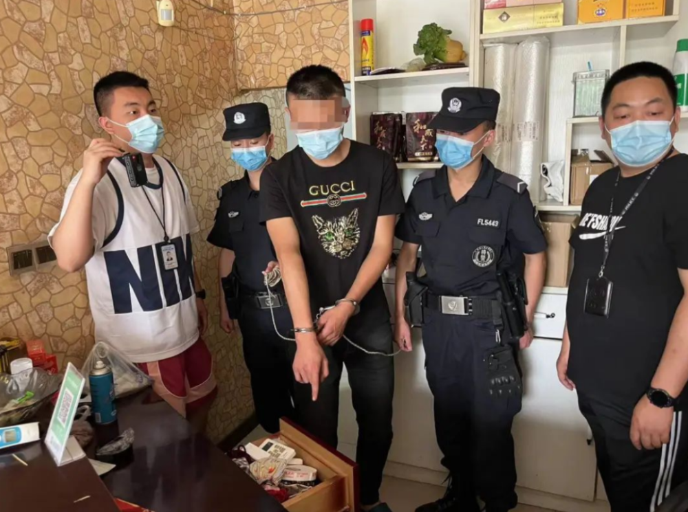 组团找钱花3名00后小伙被警方抓获