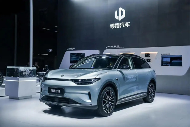 零跑c01预售四小时订单超两万,说没有水分你信吗?