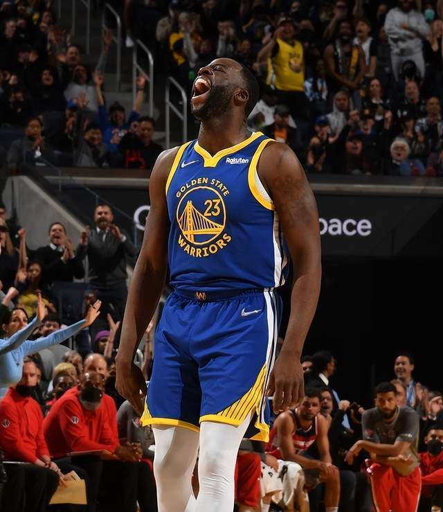 追梦格林准三双趋近完美一点重回巅峰状态攻防均令勇士无解