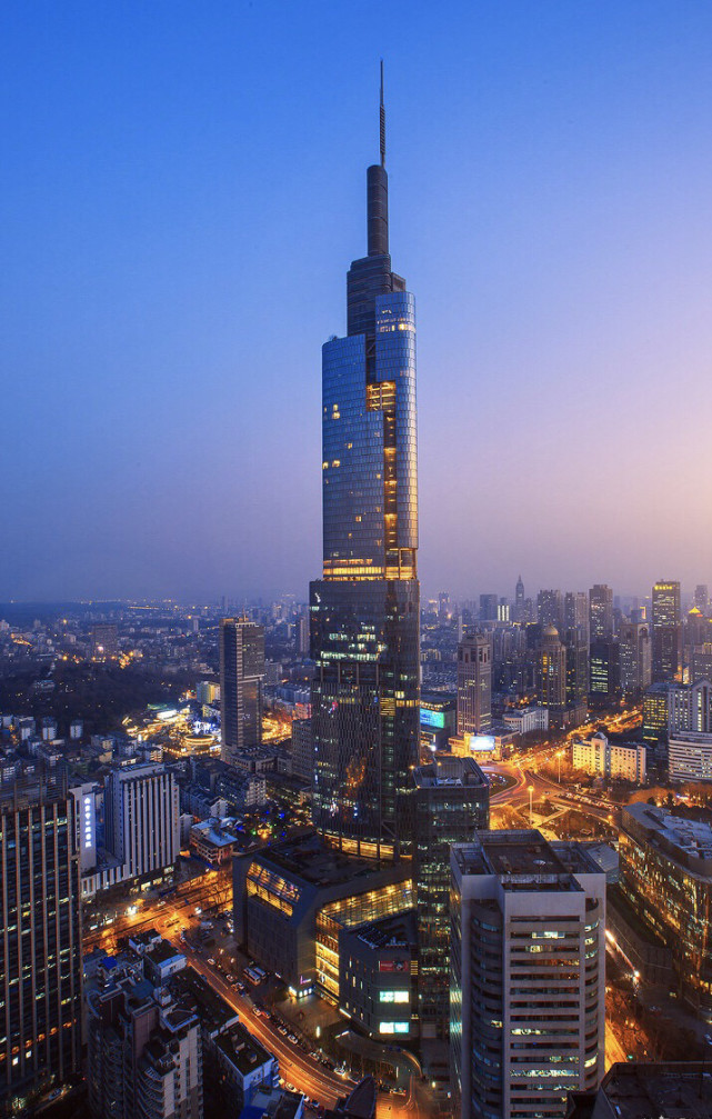 南京最美城市标志～紫峰大厦