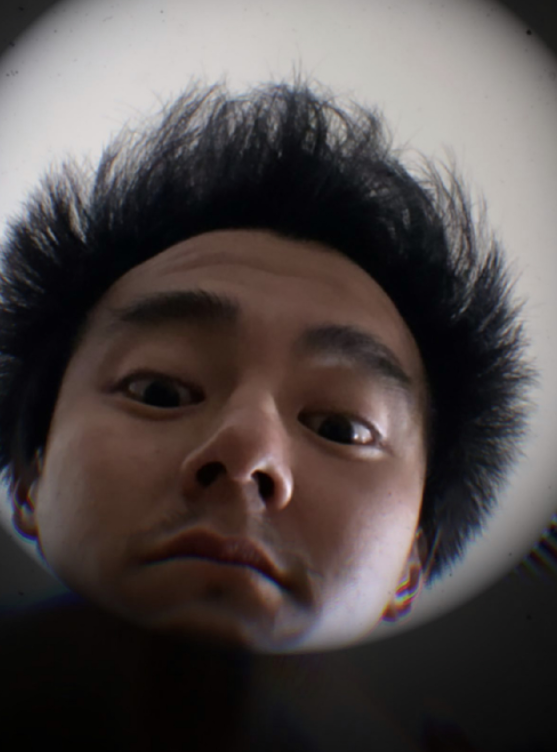 40岁彭于晏晒胡渣自拍!头发竖起来似海胆,不修边幅被嘲像流浪汉