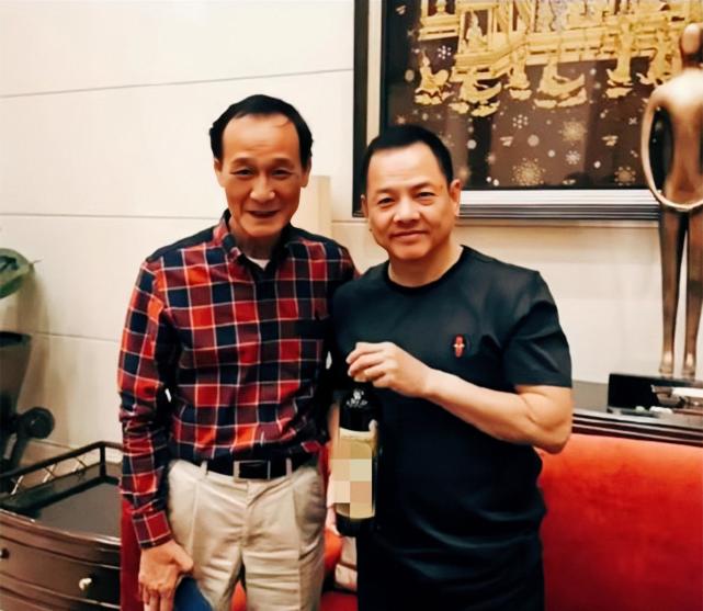 崩牙驹的干爹"石岐嘟",警察不当想当囚犯,晚年坐牢比崩牙驹久|陈耀兴