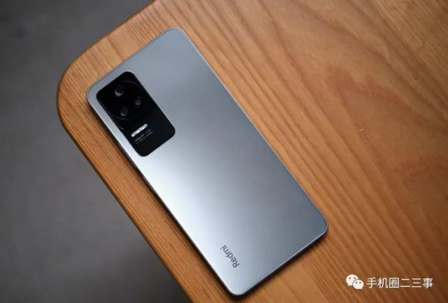 搭载骁龙870三星e4屏幕它被誉为2000之内的守门员