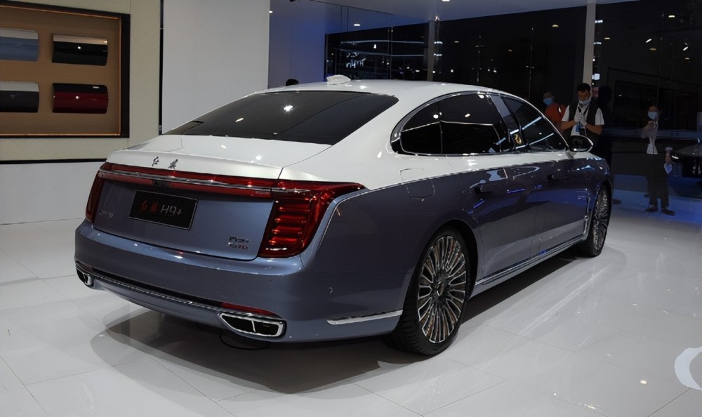 一汽红旗h9正式上市售价158万唐国强成首位车主