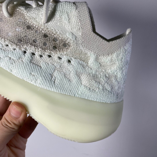 踩屎感绝了|yeezy 380 白夜光