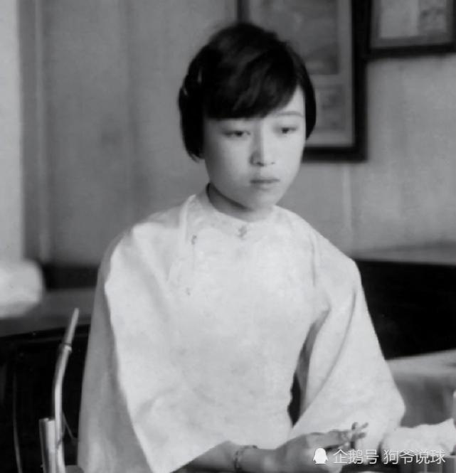 沈从文带走九妹11年,送回故乡却已疯癫,晚年见外甥不由得悲从中来
