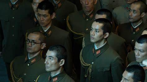 图为宫城事件相关影视作品剧照1945年,美军在8月6日和9日分别对广岛和