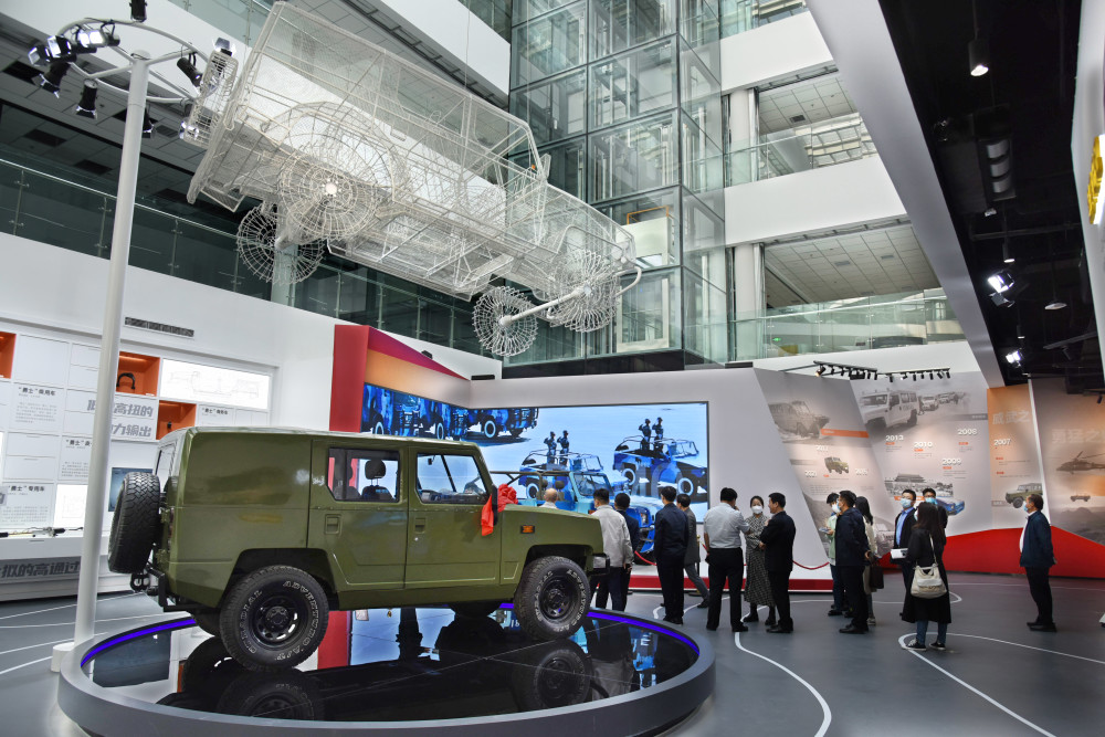 社会走进北京汽车制造厂汽车博物馆