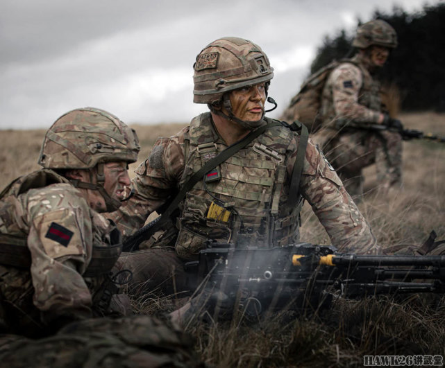 解读英国陆军威尔士近卫团机炮排训练照通用机枪小组作战细节