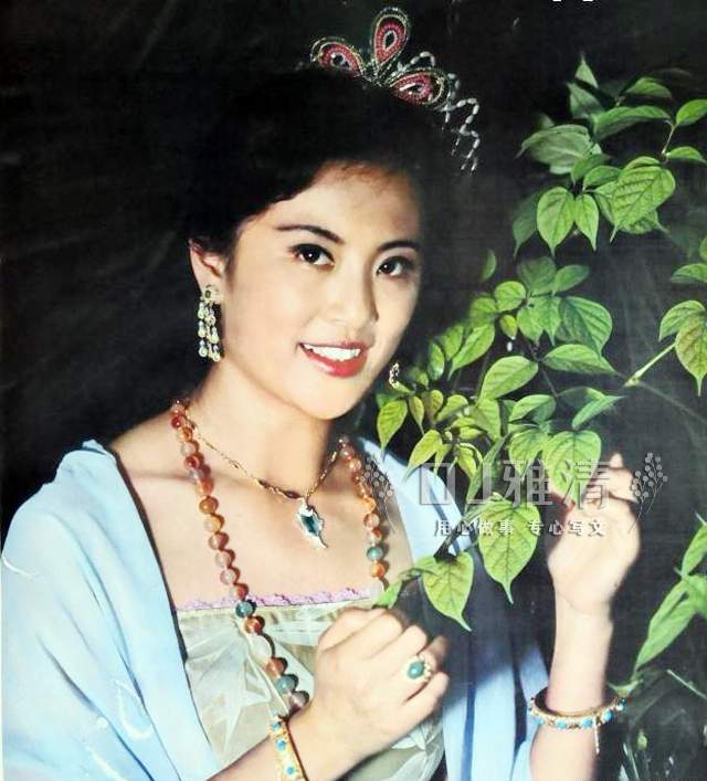 汪嘉伟前妻邓星,从小跟在秦怡身边长大,如今67岁,儿子成为她最大的