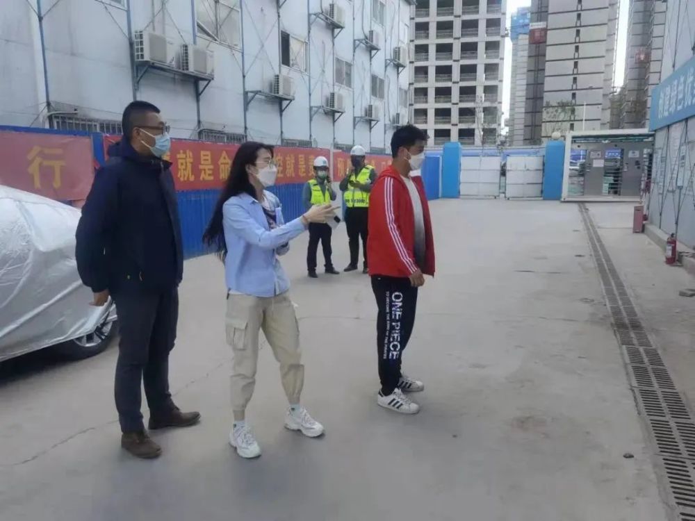 保障重点区域内医护人员出行北京成立医护人员出行保障爱心车队