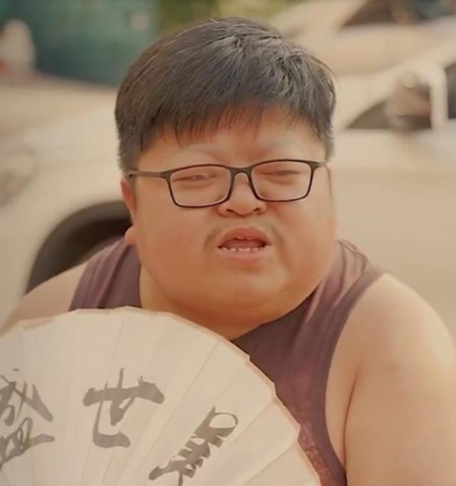 冷少:社畜逆袭大网红,与蒋胖胖垄断颜值界,有何本事抱得美人归