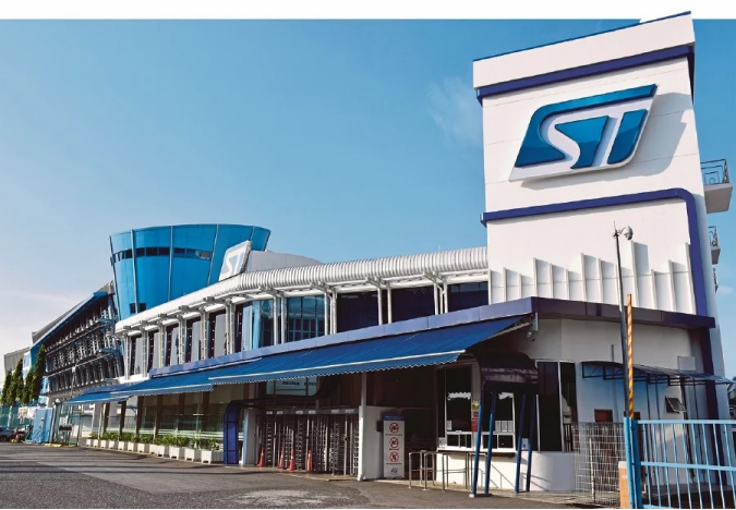 意法半导体预期2022年营收148亿153亿美元202527年目标超200亿