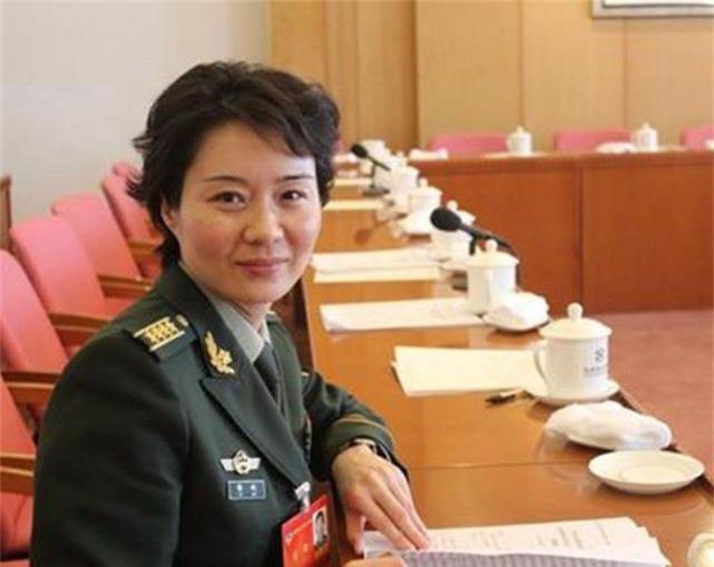 她和邓勇也有了自己的孩子,一家人过的很幸福,对雷敏来说,这已经是最