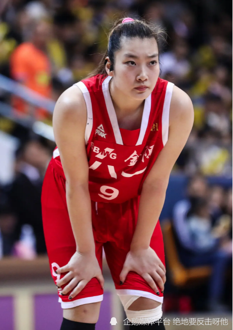 孙梦然最牛梦幻脚步晃得黑人球员百思不得其解,这球是怎么进的!