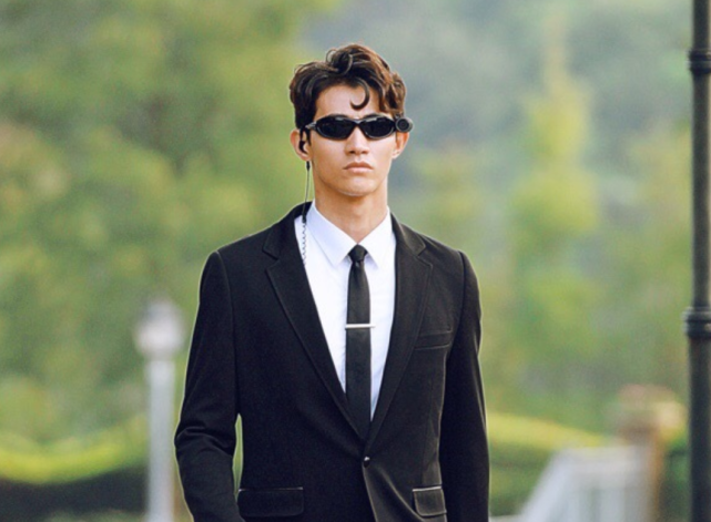 最帅"猎人",竟露脸《重生之门》,难怪看着眼熟|李安福|李子峰|庄文杰