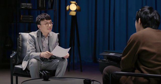对话程璐:我的工作是创造快乐,代价是自己不快乐|程璐|脱口秀大会
