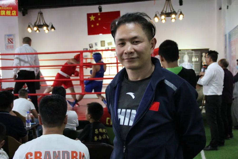 昆明拳击队教练 夏钰钦特别感谢大理宾川昌颐拳击俱乐部的李教练,给