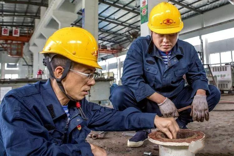 劳动模范系列宣传丨本期人物:杨光华,余志福_腾讯新闻