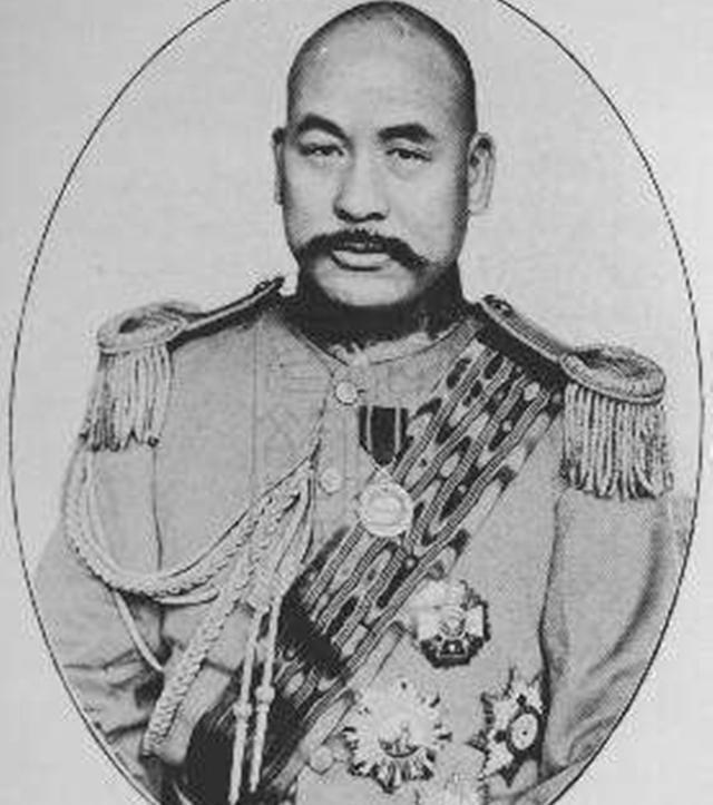 何丰林思来想去,觉得至少得给上司的儿子找回面子先才是.