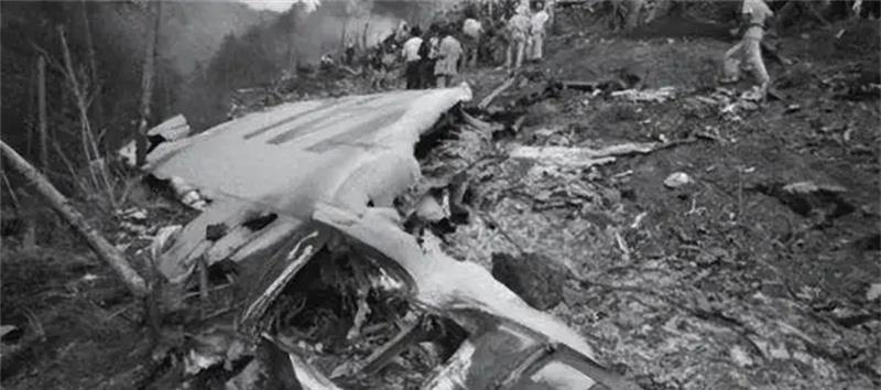 1994年西安特大空难维修人员插错插头160名乘客全部遇难