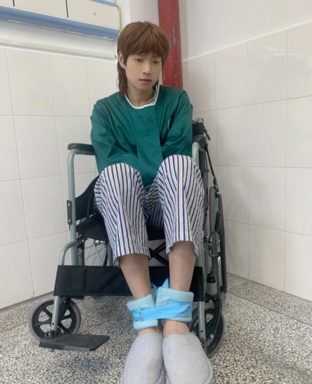 李一桐魏大勋被拍,疑似在一起,魏大勋:人是真帅,新闻是假的