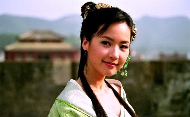 狐狸精妲己,稚鸡精胡喜媚,琵琶精王贵人,她们三个纣王更爱谁?
