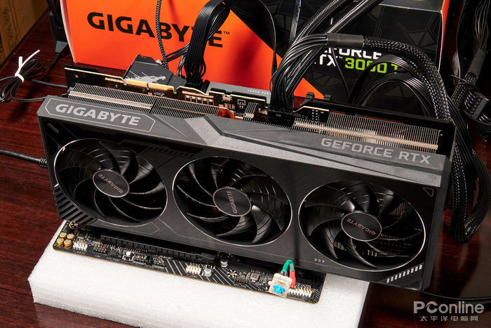 硬刚12900k处理器技嘉小雕b660maoruseliteaxddr4主板评测