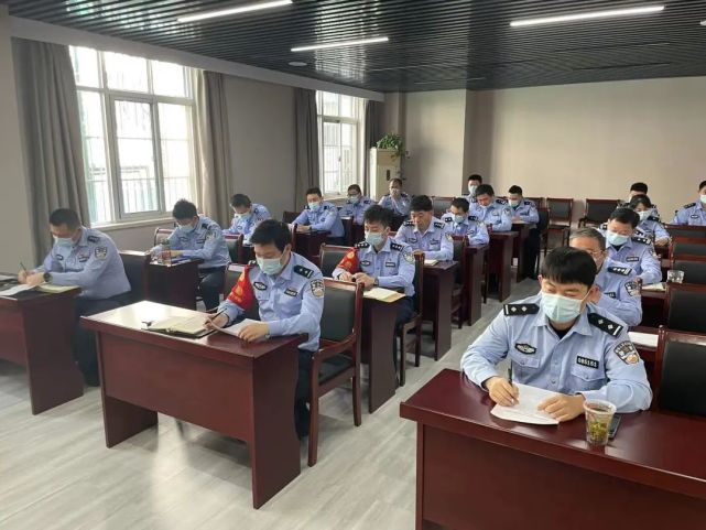 常州站派出所掀起學習貫徹公安機關人民警察內務條令熱潮