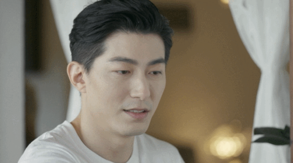 张天宇,今年33岁,职业是医疗器械企业的市场部产品经理,也就是外企