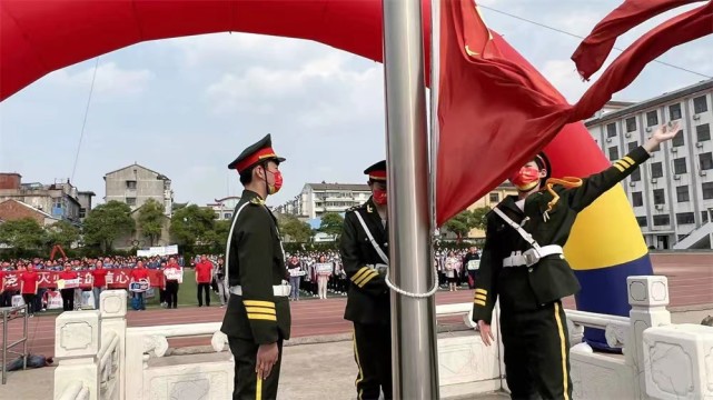 文通中学举行2022届初三中考冲刺30天仪式