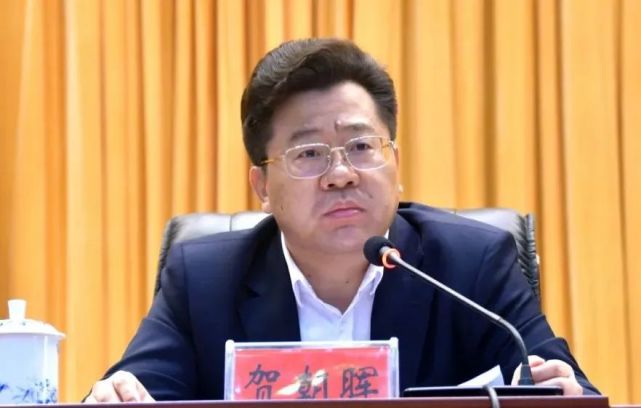 新邵打捆开会高效部署当前多项重点工作