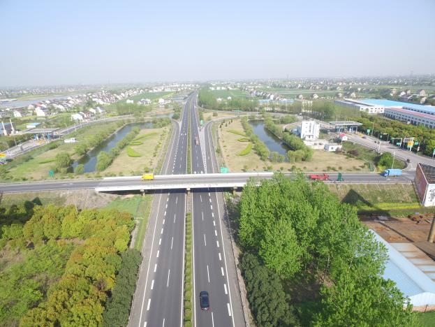 具体地点江曲线上跨g40沪陕高速桥梁沪陕高速公路平潮至广陵段采用"