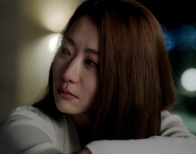 请叫我总监演员哭戏:2人演技在线,1人引爆弹幕,1人眼泪硬挤