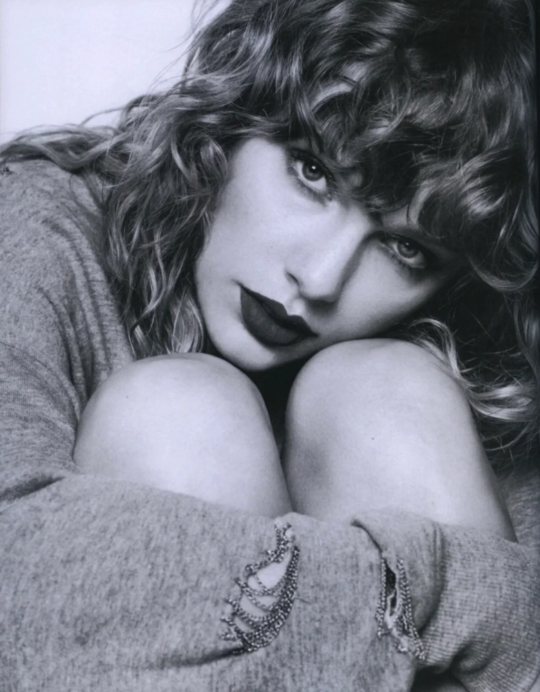 可做头像壁纸,评论里留下你最爱的泰勒的歌吧!